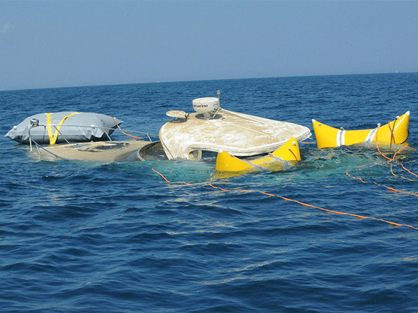 Salvaging a 31 foot pleasure craft on Lake Michigan